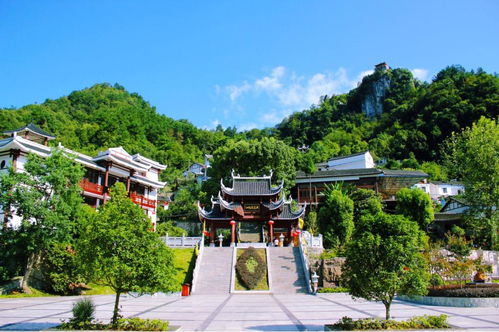 清江畫(huà)廊景區(qū)五一假期游客接待與園區(qū)管理服務(wù)公告